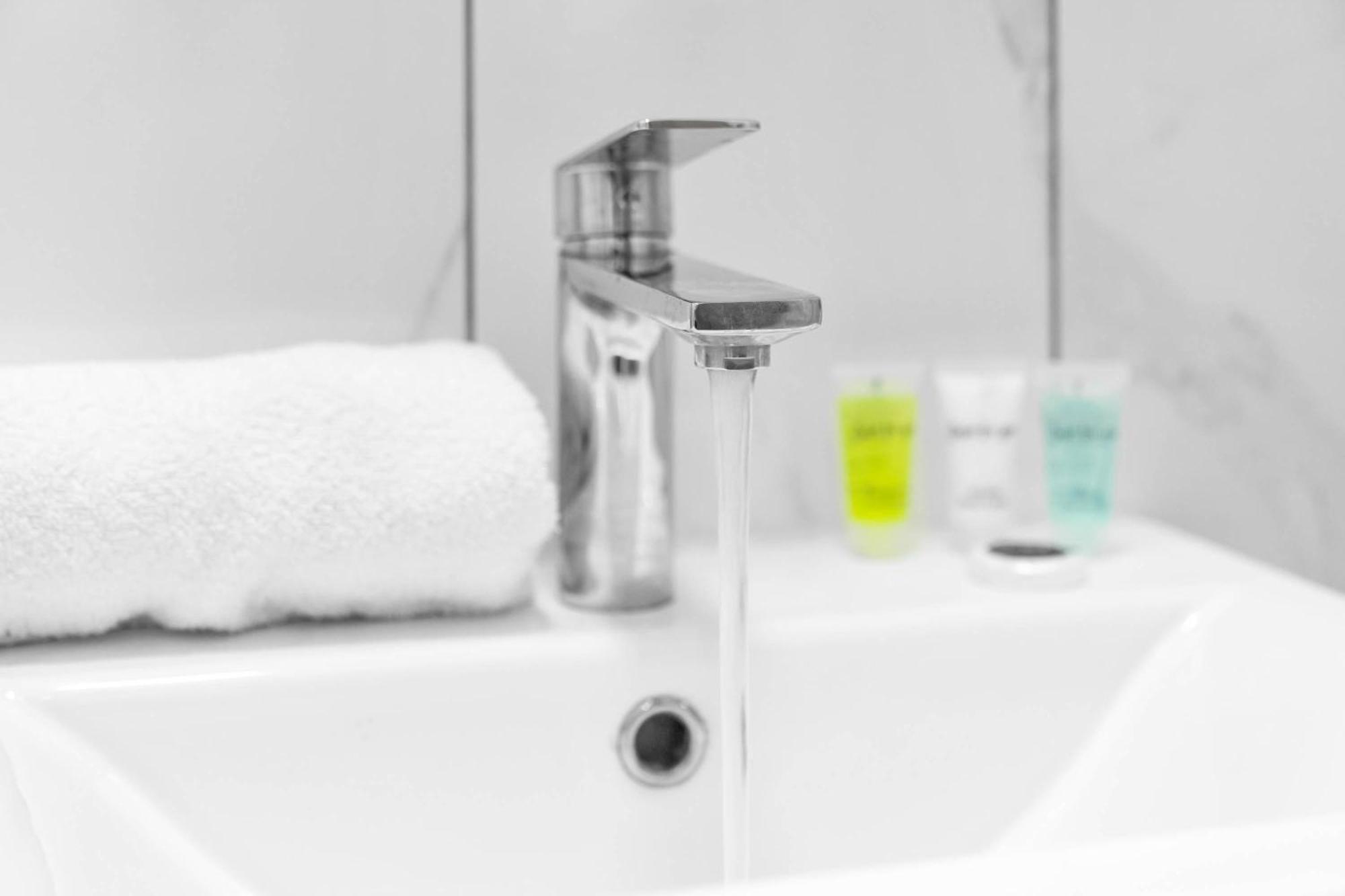 Luxury Apartment - Wifi - Smart Tv - Near City Centre - 2Mr 버밍엄 객실 사진