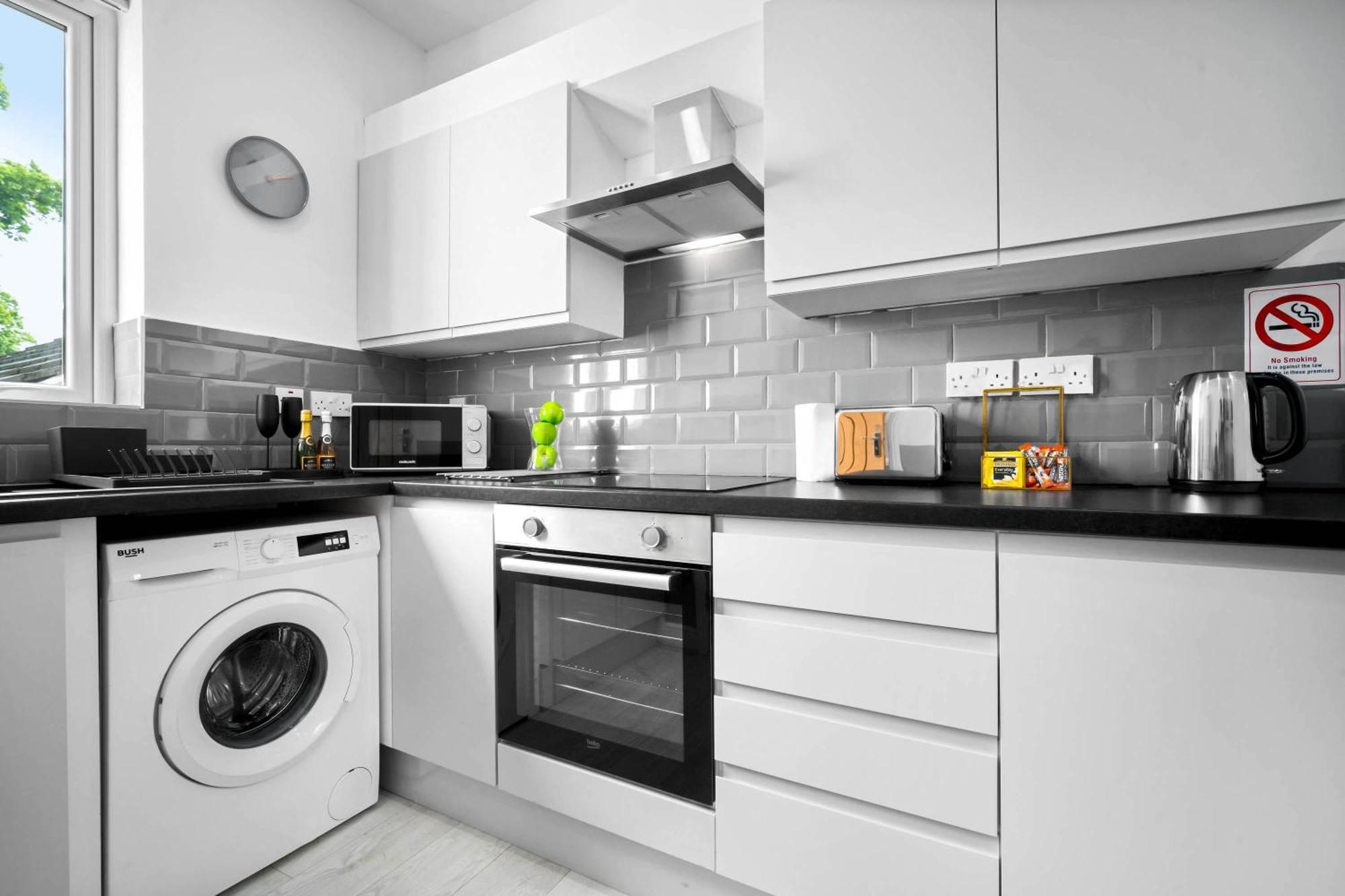 Luxury Apartment - Wifi - Smart Tv - Near City Centre - 2Mr 버밍엄 객실 사진