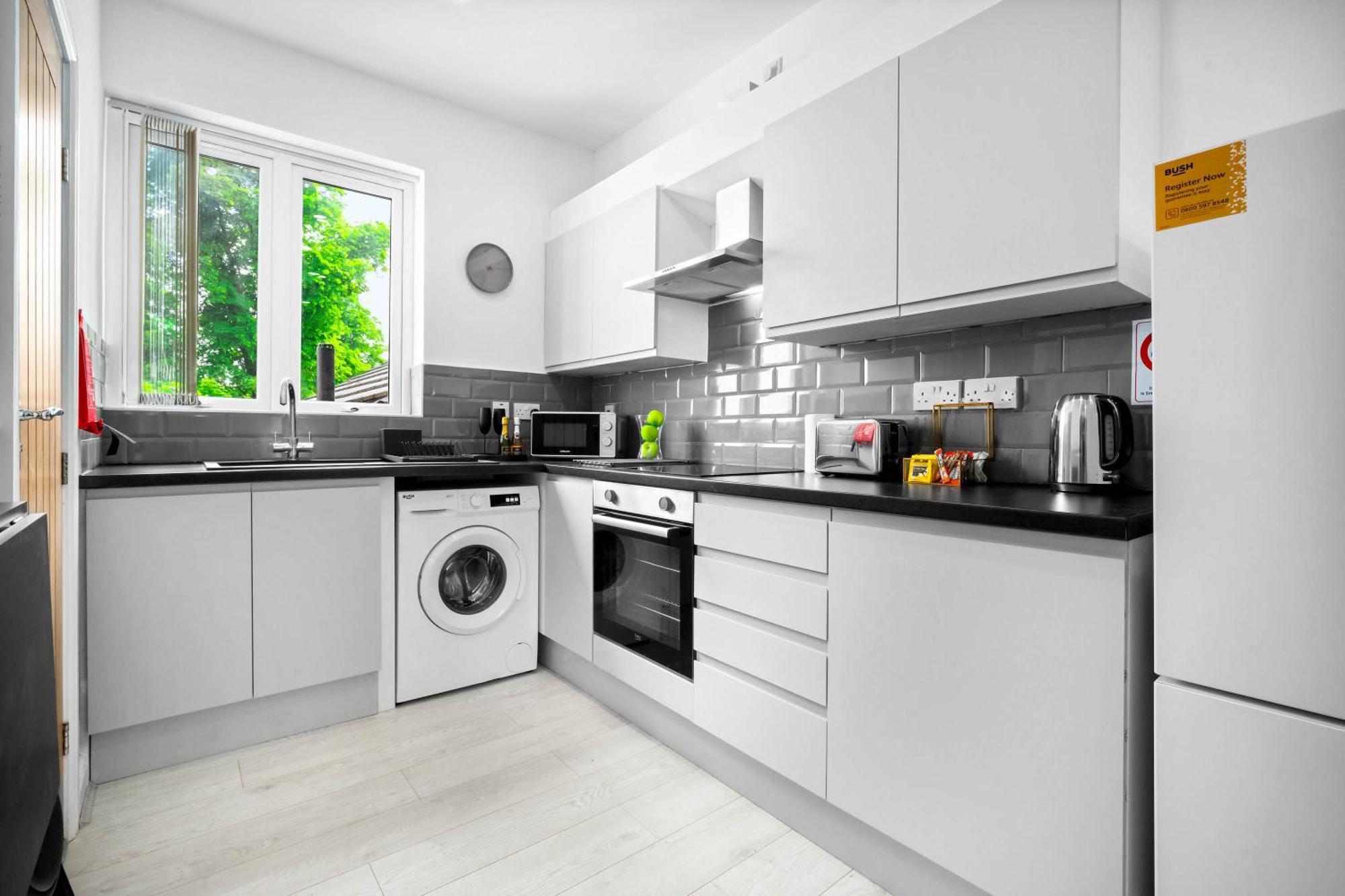 Luxury Apartment - Wifi - Smart Tv - Near City Centre - 2Mr 버밍엄 객실 사진